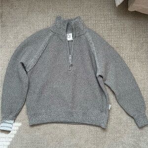 Offline by Aerie Gray Quarter Zip Size S Like New